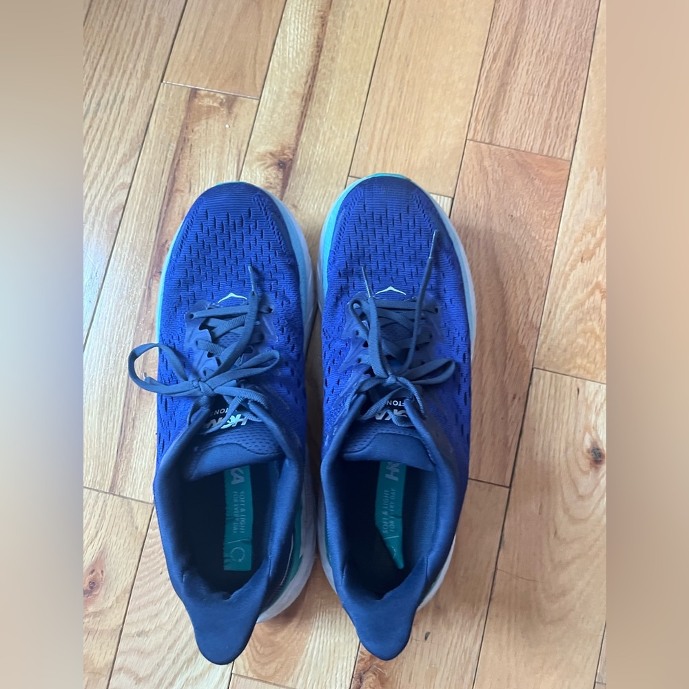 Hoka Clifton 8 Running Shoes